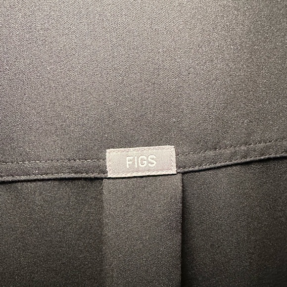 Rafaela Oversized Scrub Top, Black, Medium - Picture 3 of 4